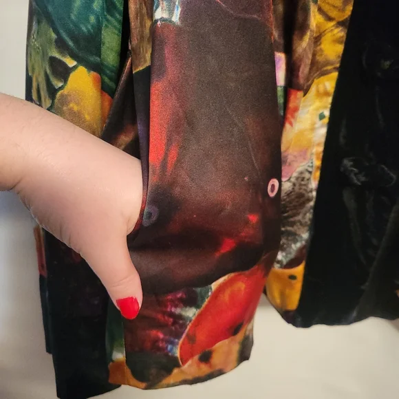 Unique Silky Ink Art Jacket with Velvet Trim - Picture 12 of 15